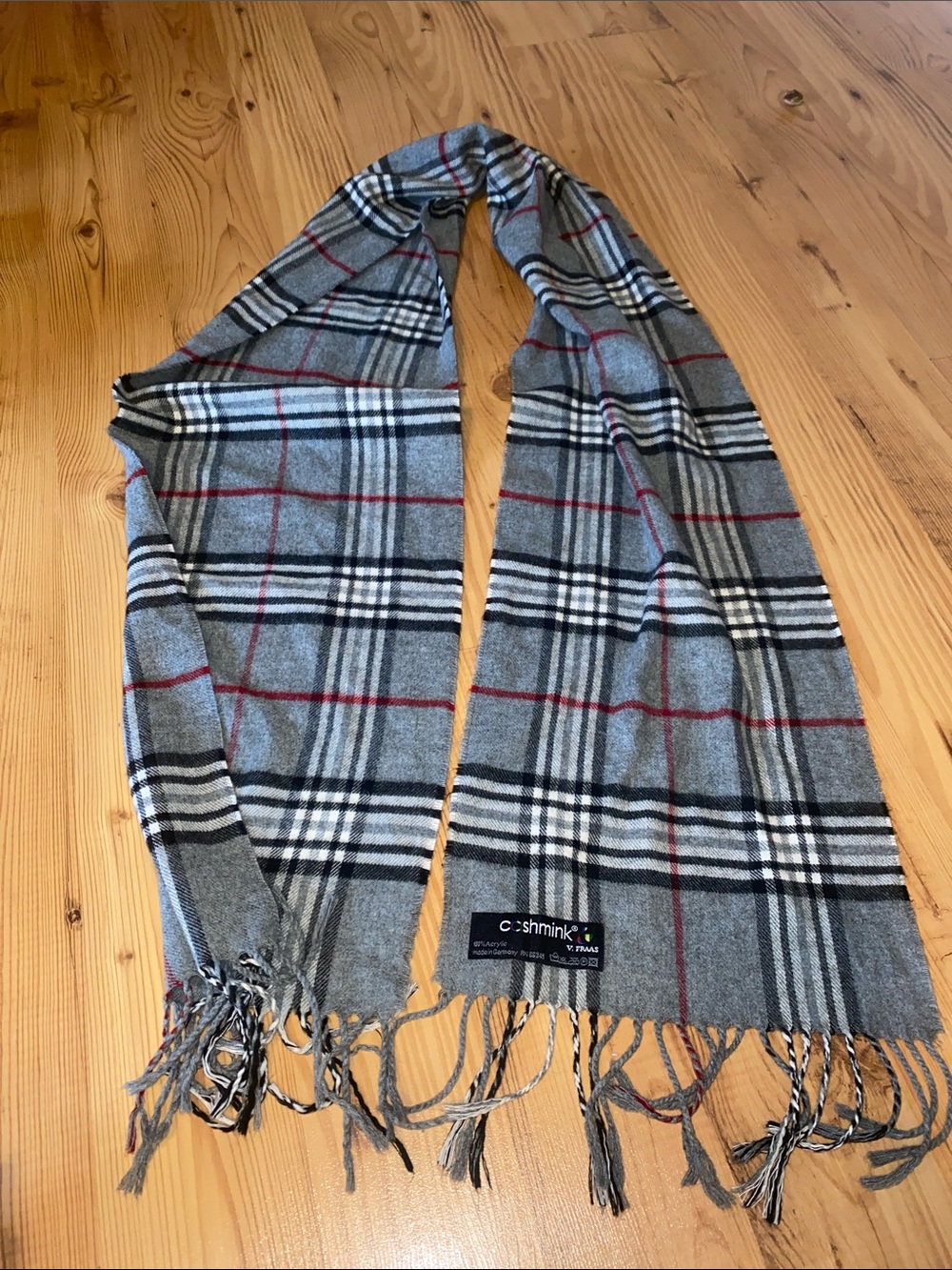V. FRAAS Gray Plaid Scarf with Red Windowpane